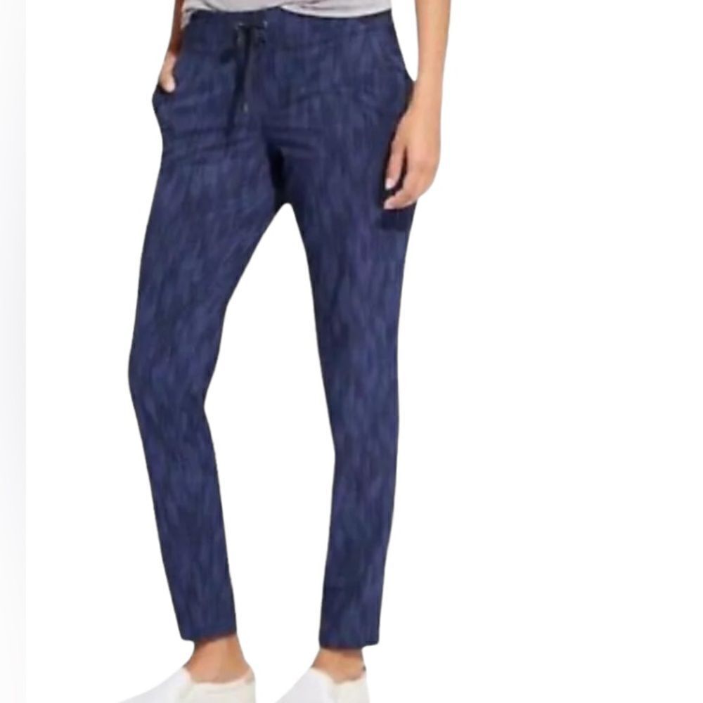 ATHLETA Midtown Batik Blue White Drawstring Stretchy Pull On Ankle Pant Size 12